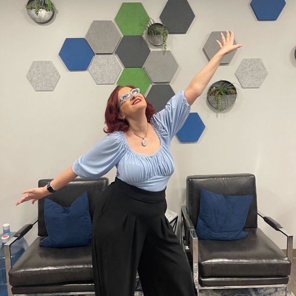 Meet your Posher, Dawn - Picture 11 of 12